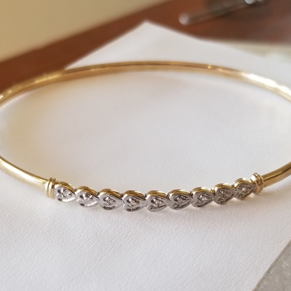 10K Gold Bangle Bracelet